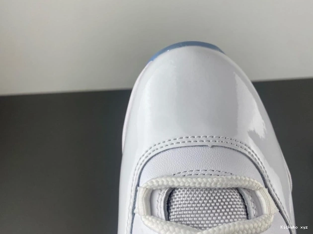 CT8012-104 Blue Jordan Air legend 11 0522